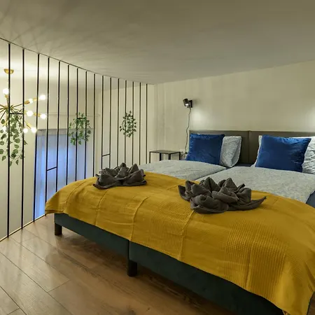 Nutcracker - Feel Yourself At Appartement Budapest