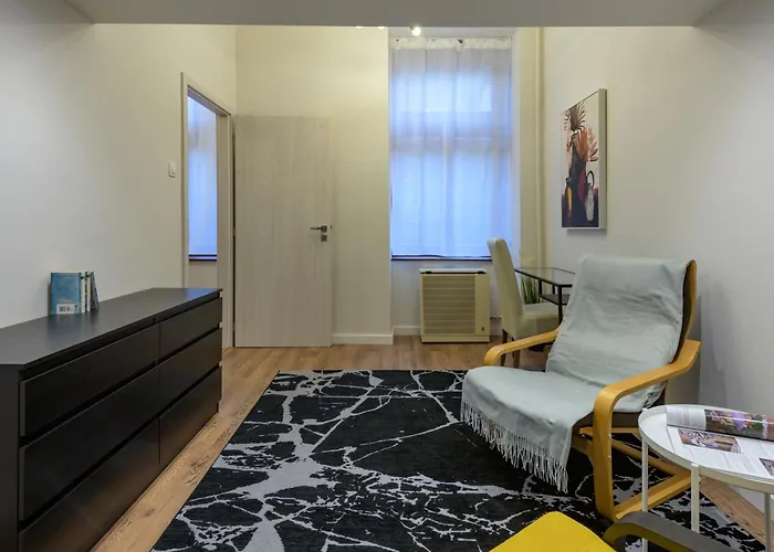 Nutcracker - Feel Yourself At Appartement Boedapest