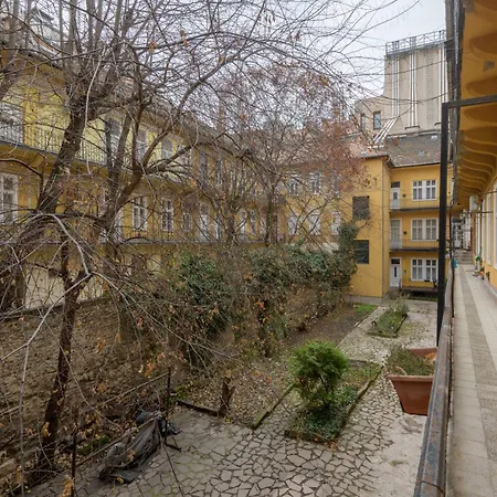 Apartment Nutcracker - Feel Yourself At Budapest